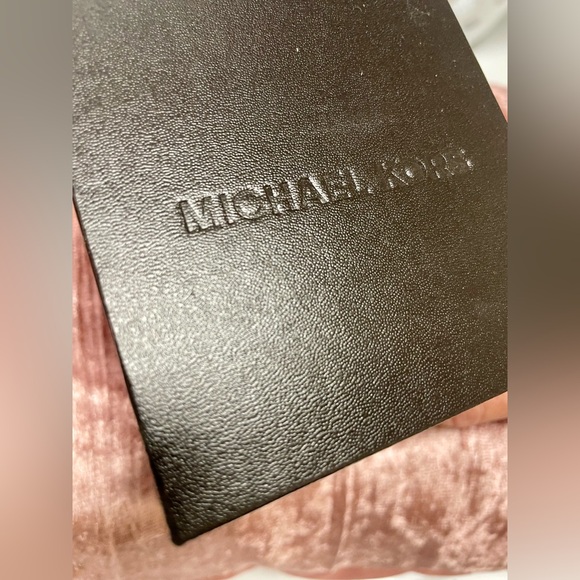 Michael Kors Rose Gold Watch - Picture 6 of 6